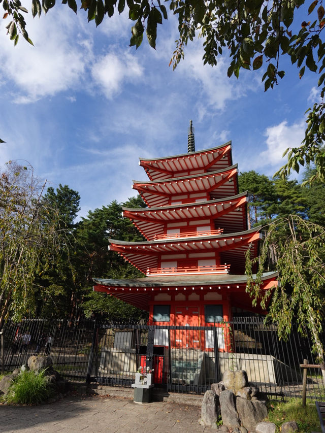 新倉淺間神社（新倉富士淺間神社）