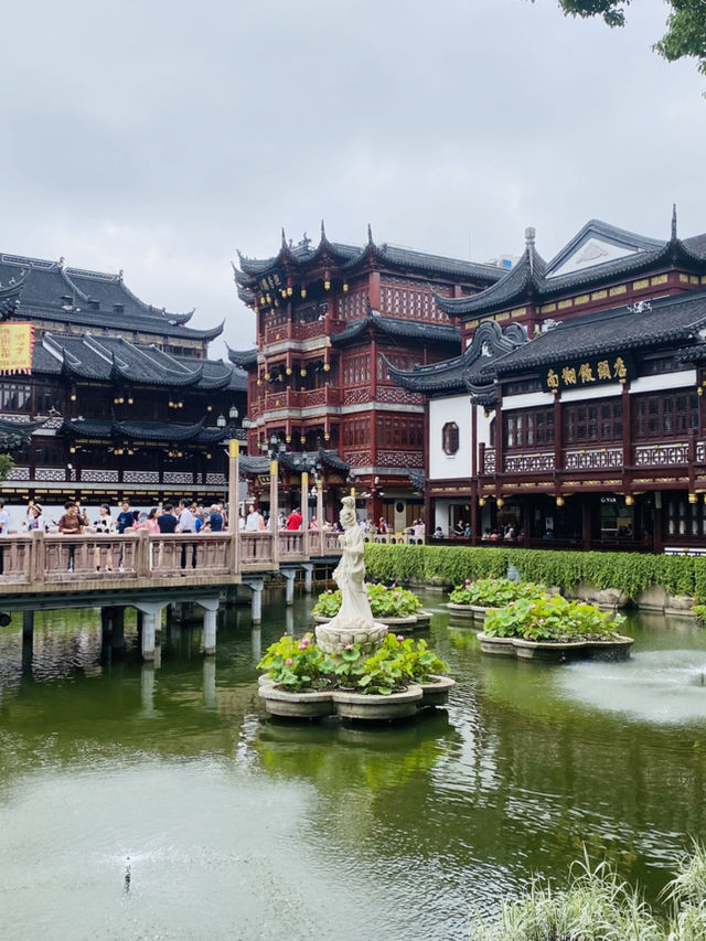 พักใจให้สงบที่ Yuyuan Garden