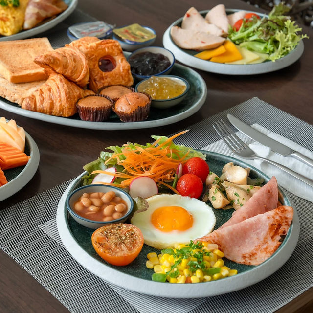 Ramada by Wyndham Phuket Deevana Patong 🌴🍃