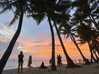 長灘島的傳奇日落，這就是為什麼長灘島值得列入您的旅行清單🍹🌅