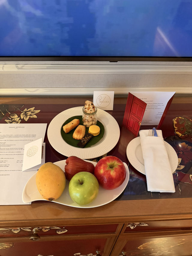 Pampering Stay at Grand Mercure Hanoi Pampering Stay at Grand Mercure Hanoi