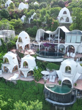 Not in Santorini, Stay Inside a Dome? It's in Lombok!