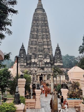 🇮🇳 印度三大聖地（菩提伽耶 – 鹿野苑 – 庫布）