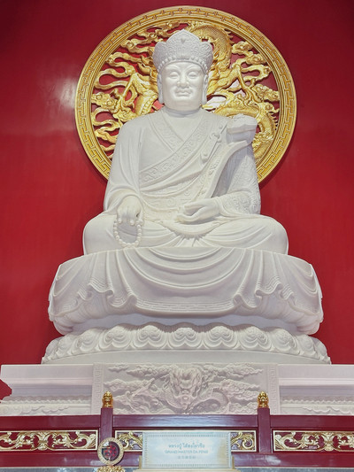 サトーンの白玉大峰祖師廟。 | Trip.com バンコク