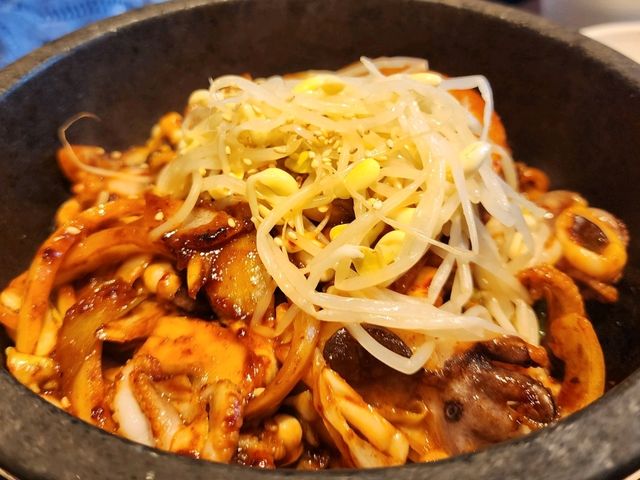 낙지 돌솥비빔밥이 엄청 맛있는 "KOVAN"