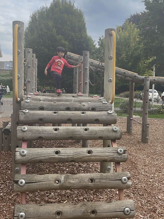 英國有得玩沙嘅公園