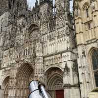 รูอ็อง (ฝรั่งเศส: Rouen)
