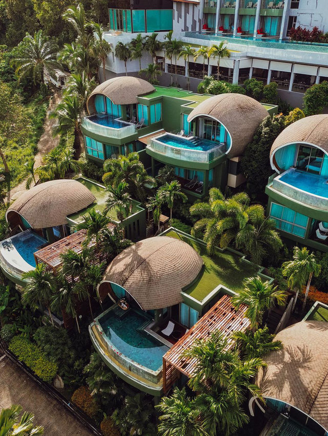 Crest Resort