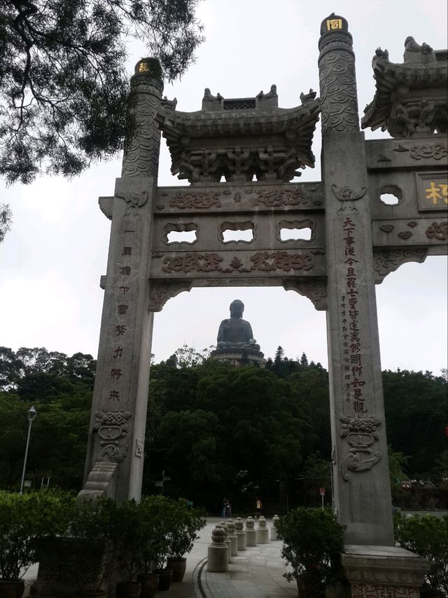 Experience the Majestic Tian Tan Buddha in Hong Kong 🌄🙏