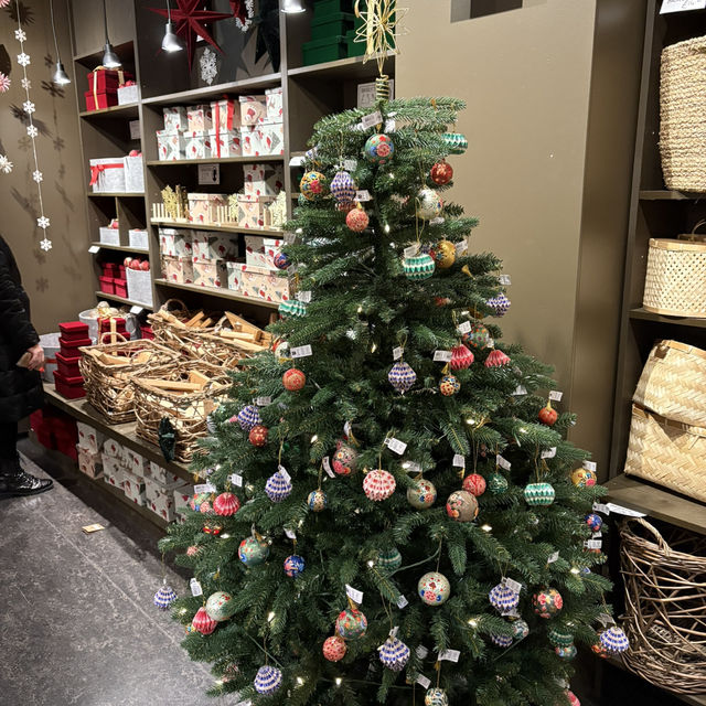 Christmas Shopping in Telford: Festive Finds and Local Charm
