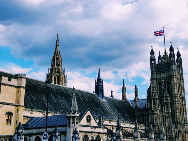 London Bridge City Pier, Big Ben, & Tower Bridge 🌉🕰️
