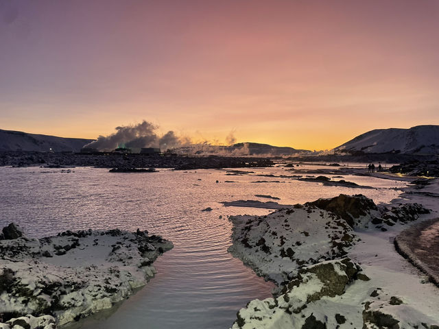 Unforgettable 3-Day Adventure: Exploring Keflavik & the Golden Circle