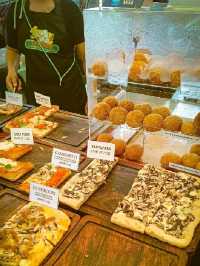 🌿 Discover the Heart of Makati: Salcedo Weekend Market 🇵🇭