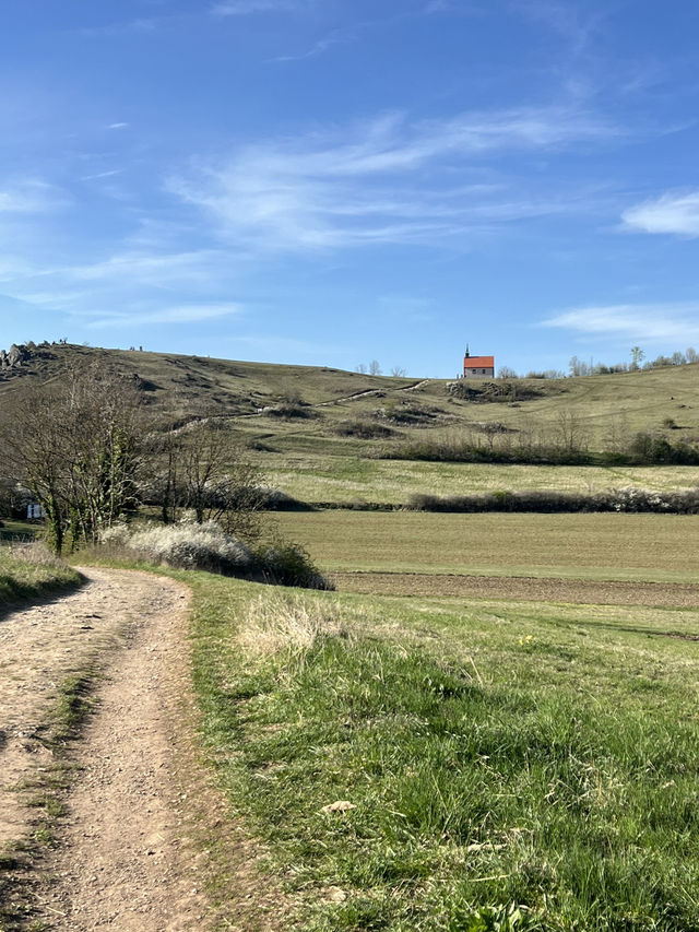 Sunny hike 