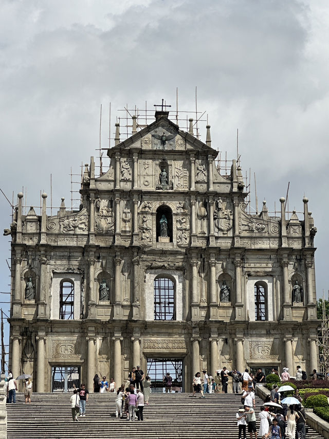 Skywalks, Sensory Worlds & Street Flavors: My 5-Star Macao Escape