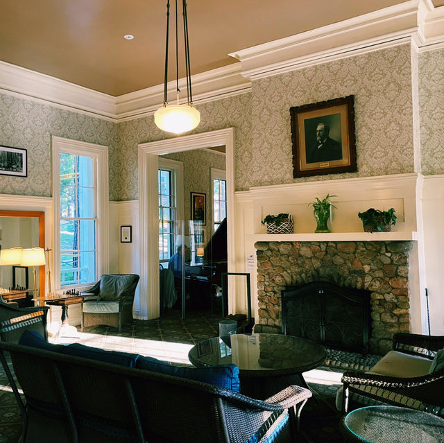 🏕️ Where to Stay in & Around Yosemite National Park 🏞️