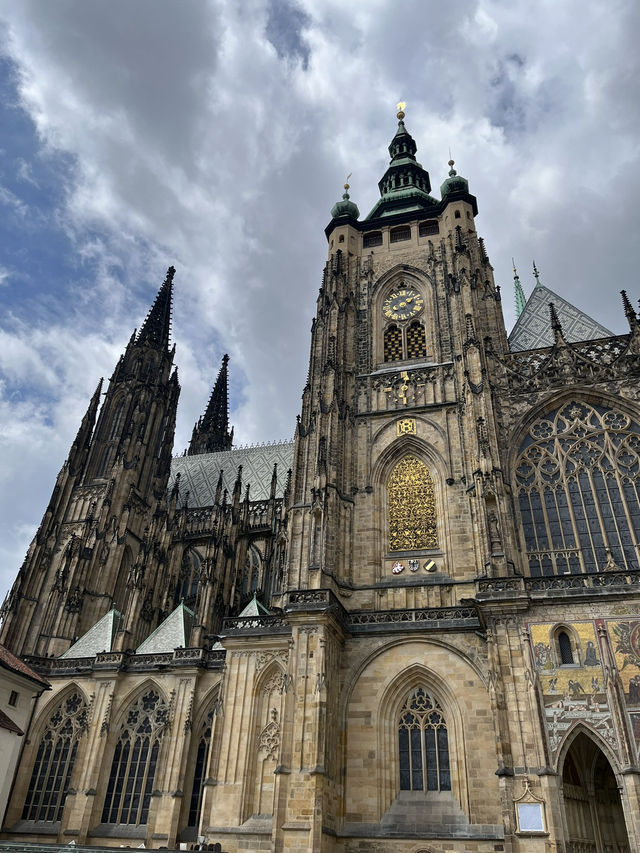 🏰 Prague: A City of Fairytales, Cobblestones & Timeless Charm 🇨🇿✨