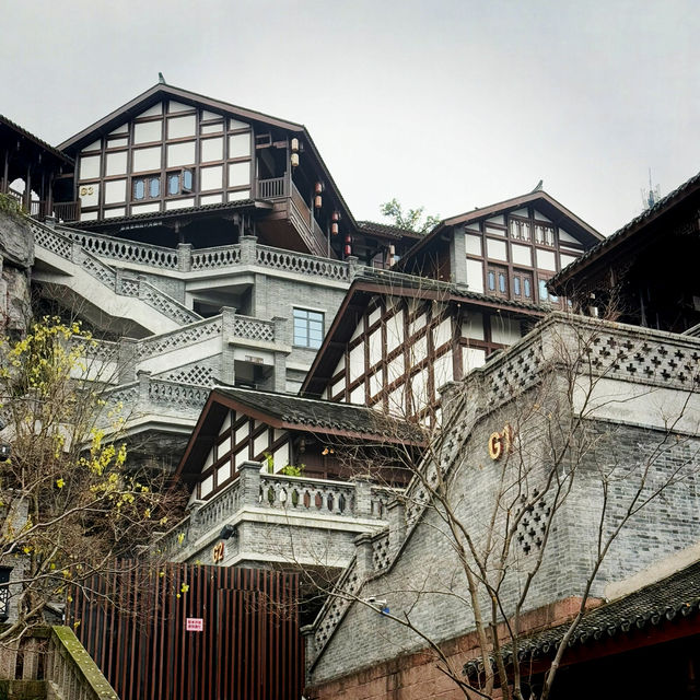 🇨🇳🔥 Budget Travel in Chongqing — Spice Up Your Trip Without Burning Your Wallet! 💰🍲