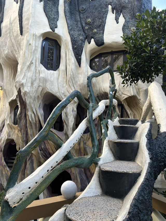 Crazy house of Dalat and new look at it!