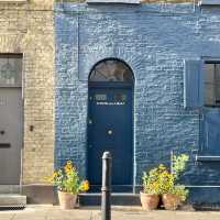 London🇬🇧Shoreditch & Its Canvas of Graffiti: London's Urban Art Gallery! 🏙️✨