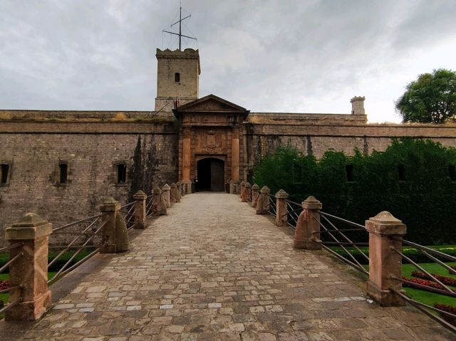 Montjuïc Castle , Barcelona 