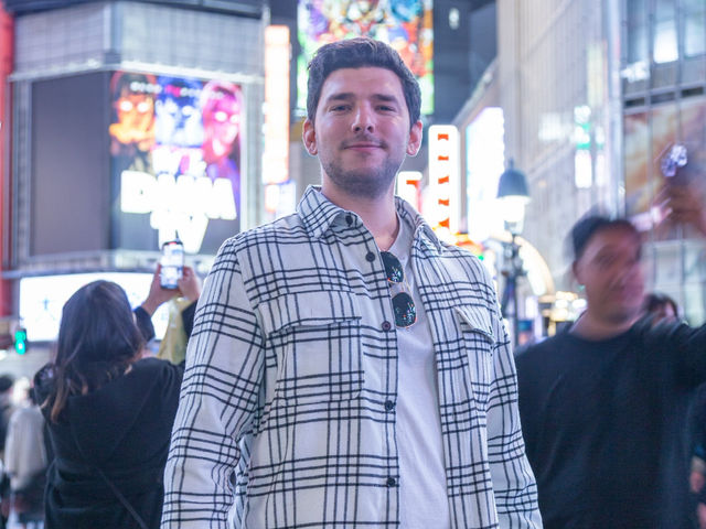 Dive Into Tokyo’s Urban Pulse: Shinjuku & Shibuya Dive Into Tokyo’s Urban Pulse: Shinjuku & Shibuya