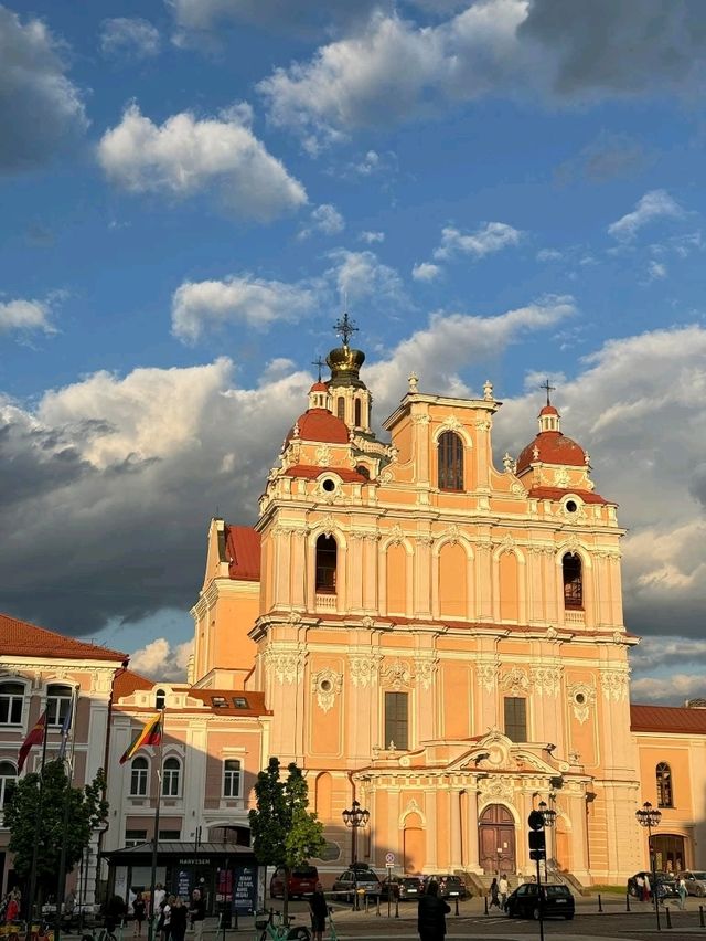 Vilnius: Europe's Largest UNESCO Old Town (360 Hectares of Baroque Splendor) Vilnius: Europe's Largest UNESCO Old Town (360 Hectares of Baroque Splendor)