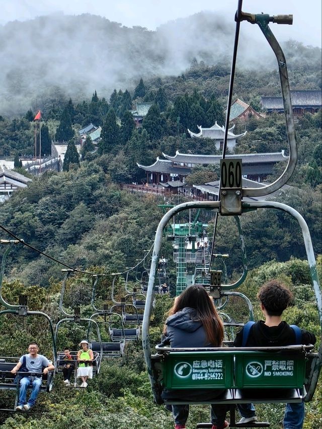 Лучший маршрут на горе Тяньмэнь Лучший маршрут на горе Тяньмэнь