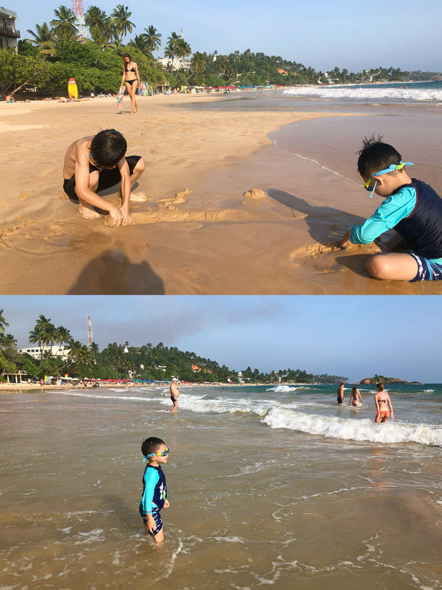 Surfing at Mirissa Beach🏄🏻‍♀️Having fun👏👏👏