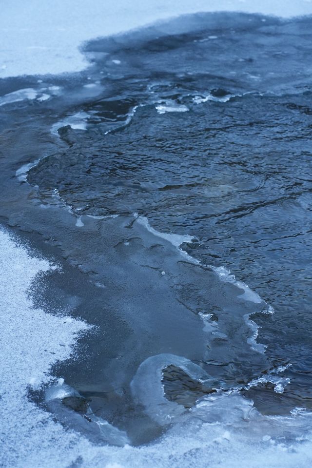 白河灣~冰上紮營，被雪中湖泊治癒的瞬間