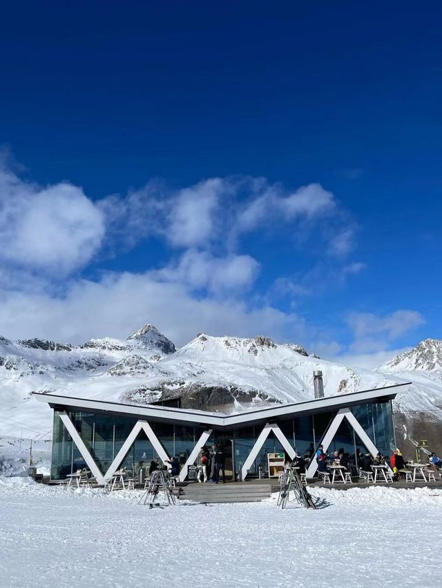 瑞士頂級雪場之——聖莫里茨滑雪場