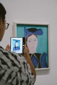 一直很喜歡西岸美術館的感覺，不管是館內的展還是沿著江邊的風景，都可以讓我在這裡放鬆一下午