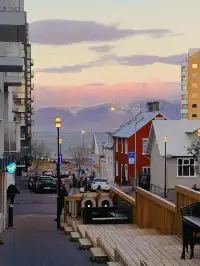 想和你一起去冰島，看世界的盡頭夕陽。