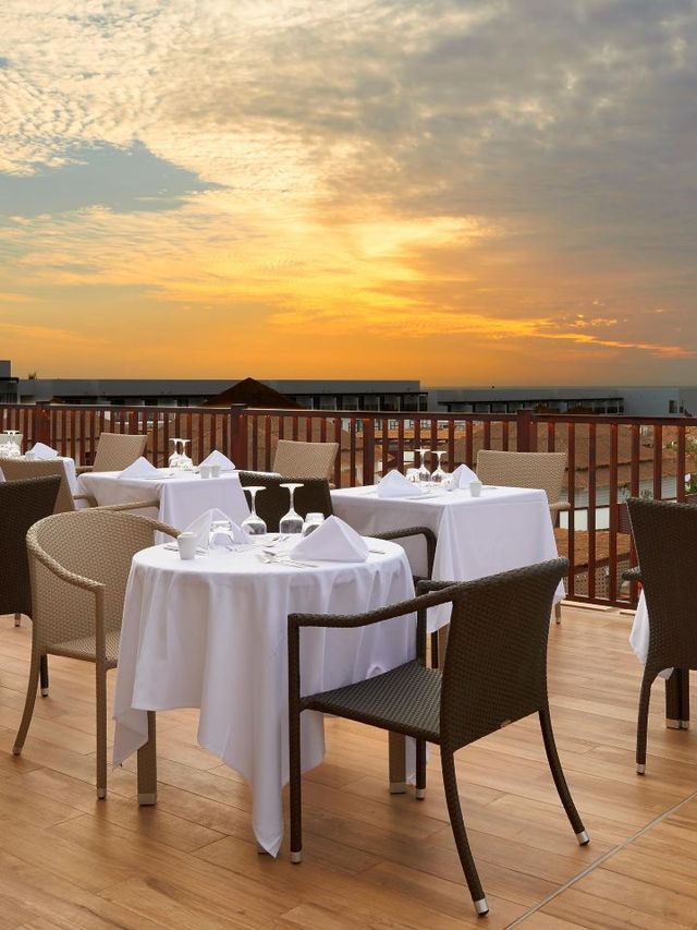 🏝️ Cape Verde Getaway: Melia Llana's Luxe Retreat! 🛏️✨