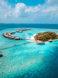 🌴 Maldives Magic: Luxe Overwater Villas & Gourmet Bliss 🌅