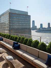 🌟✨ Luxe Suites & Eats in NYC's Heart 🗽🍴
