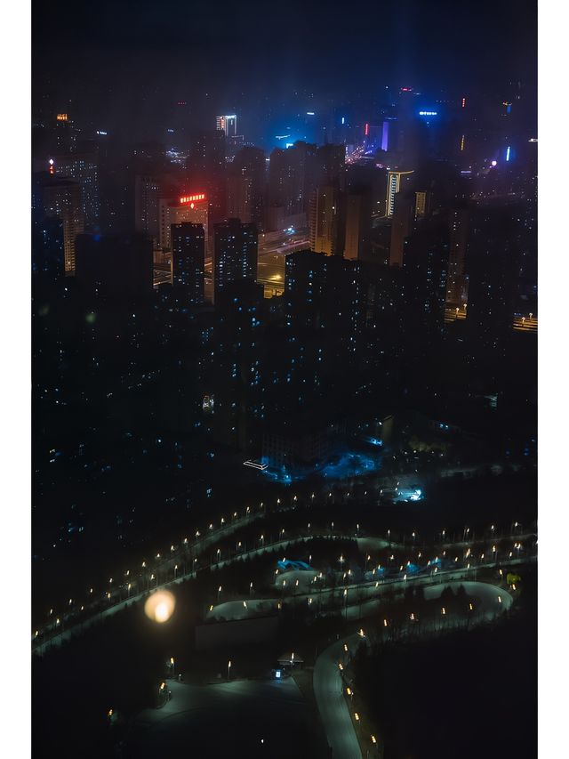 青海丨在浦寧之珠欣賞西寧夜景--高原明珠電視觀光塔