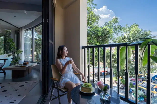 Discover the hidden gem of Mangshi...