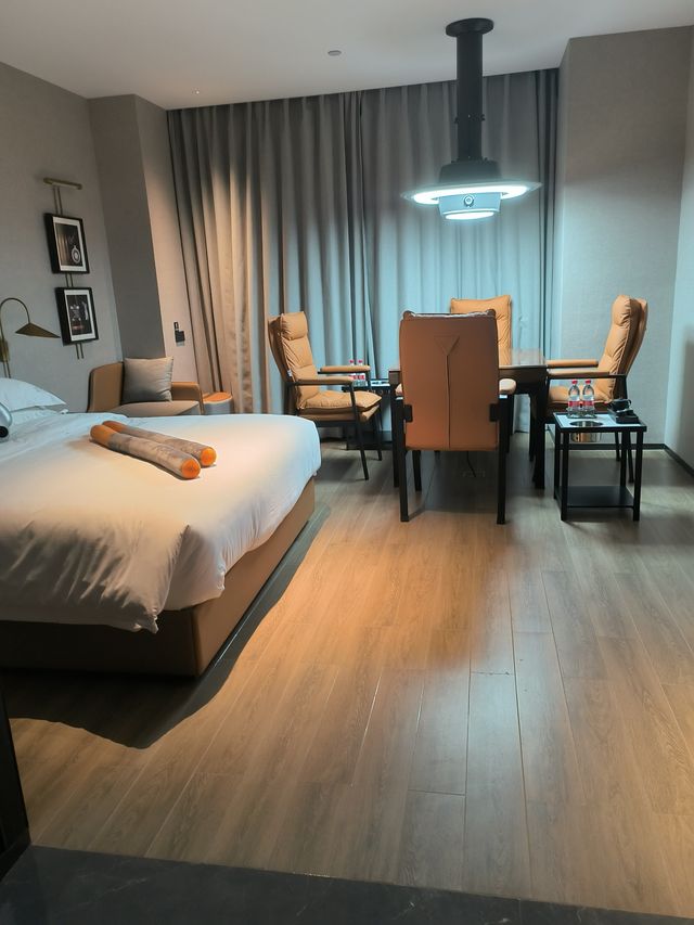 呢間酒店嘅麻雀房真係絕了，三五知己嘅聚腳地。