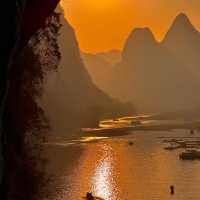 Capture beautiful sunsets at li river Guilin