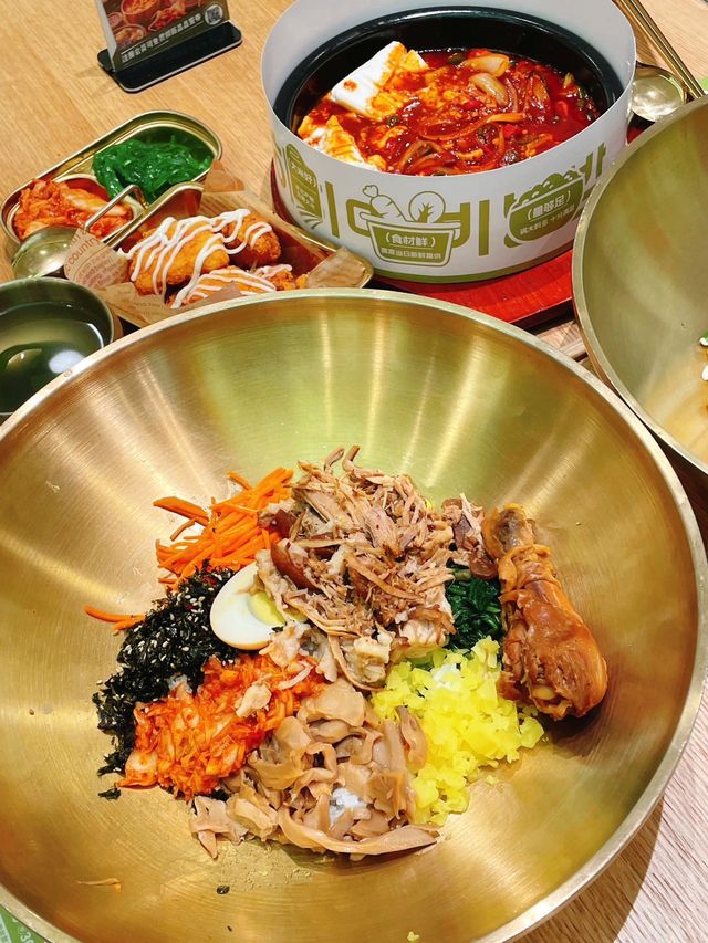 有冇人食過咁大嘅非物質文化遺產拌飯！世歐天虹新開嘅！勁正！。
