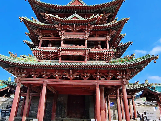 打卡山西介休袄神樓。