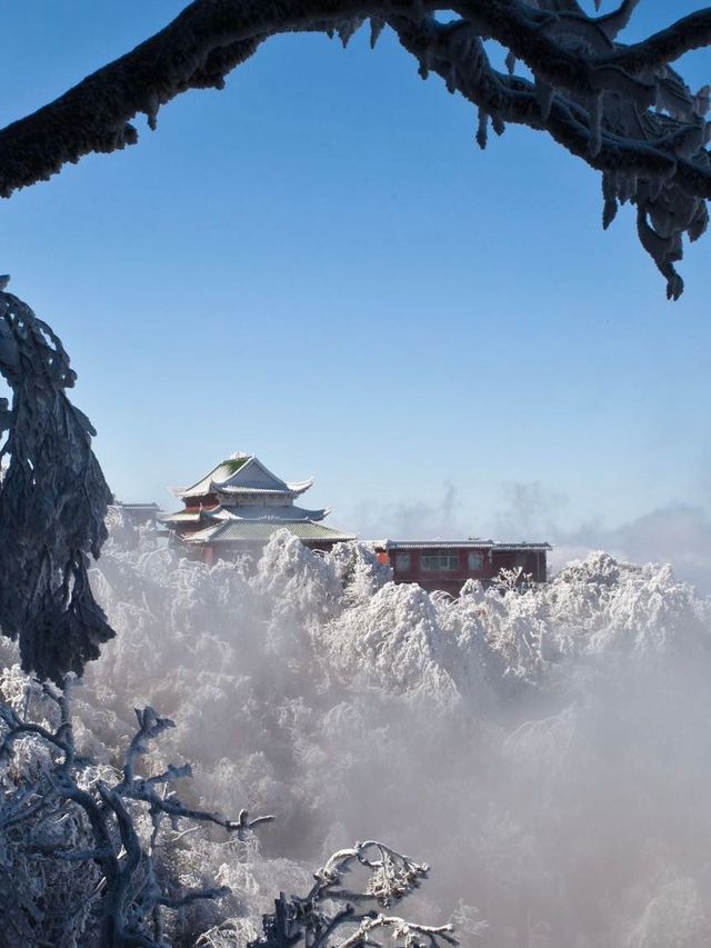 周末去燕子岩溶洞真係好睇好行又好影相
