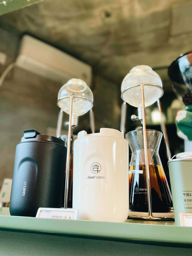 休閒嘆咖啡☕️ 渡過一個chill嘅周末下午😃
