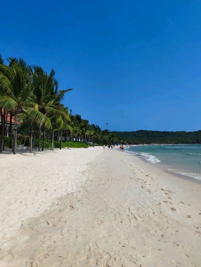 Is Khem Beach in Phu Quoc Worth Visiting in February?