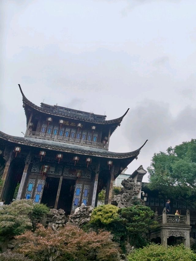 Hu Xueyan’s Residence: A Glimpse into Hangzhou’s Past 🏯