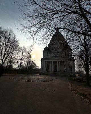 Explore Lancaster, England: The stunning scenery of Williamson Park