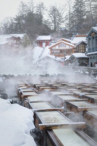 Stop crowding Hokkaido! This onsen town is too magical.