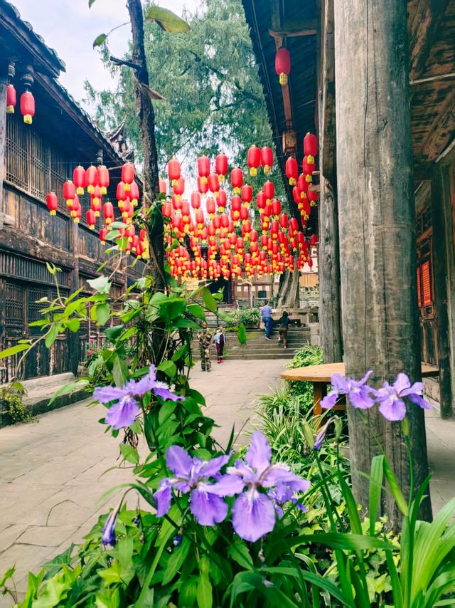 山溝裡的小九寨≈柏林古鎮