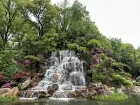 輔德里公園—疊石瀑布、杜鵑花海